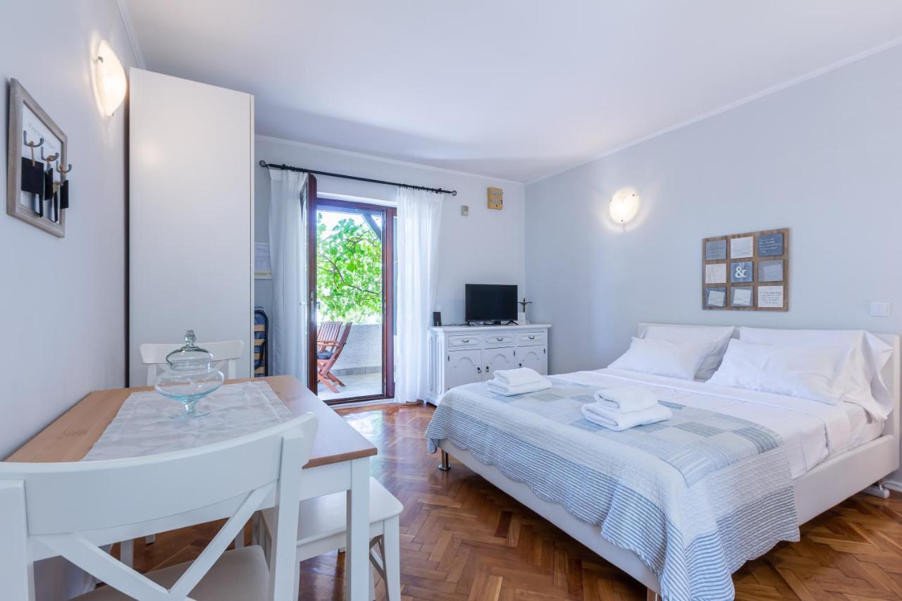 Apartments Vladan With Terrace Baška Εξωτερικό φωτογραφία